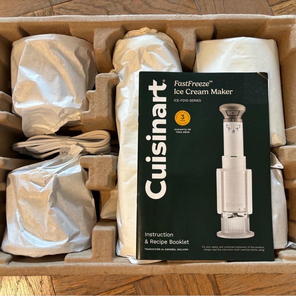 Cuisinart FastFreeze Ice Cream Maker Full Set